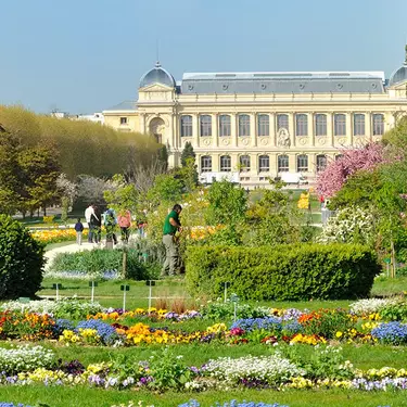 bring-the-world-to-bloom10