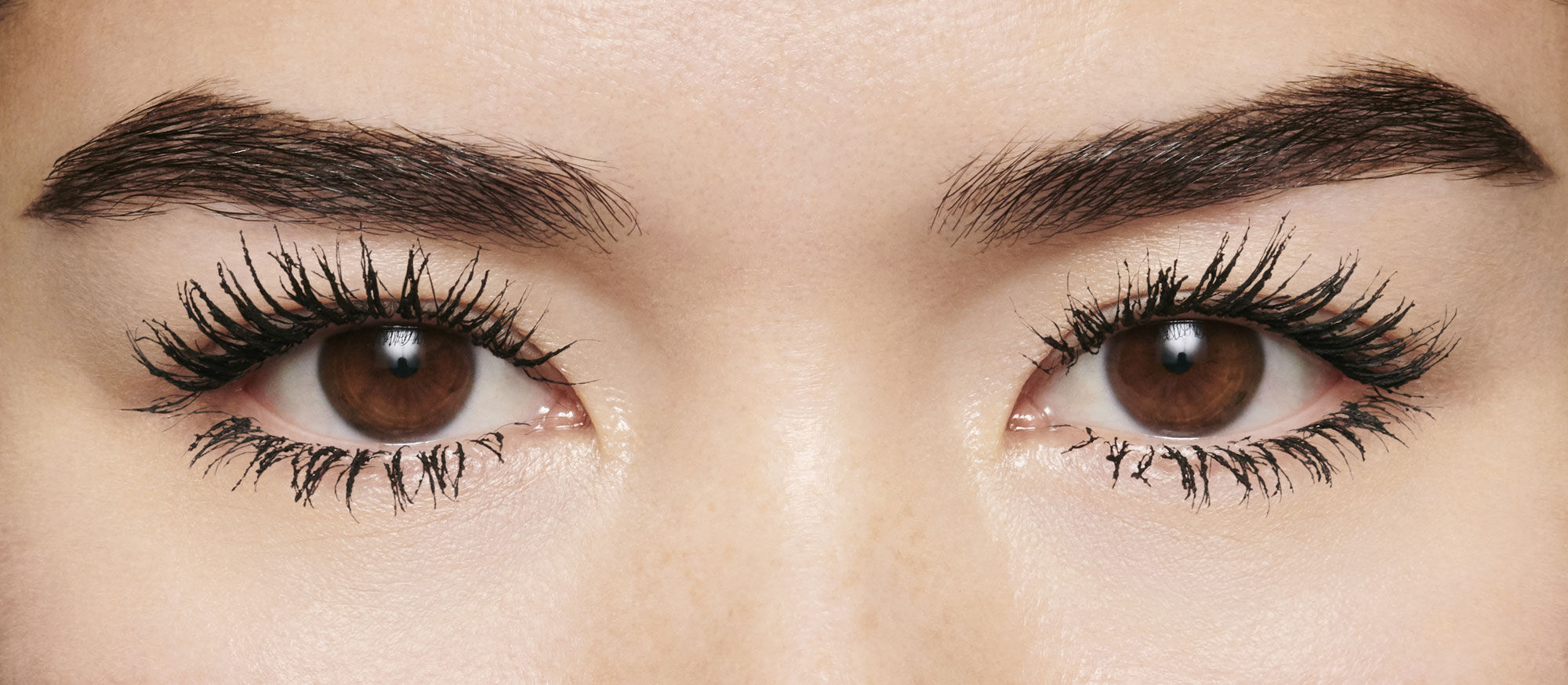 find-the-best-mascara-for-straight-lashes1
